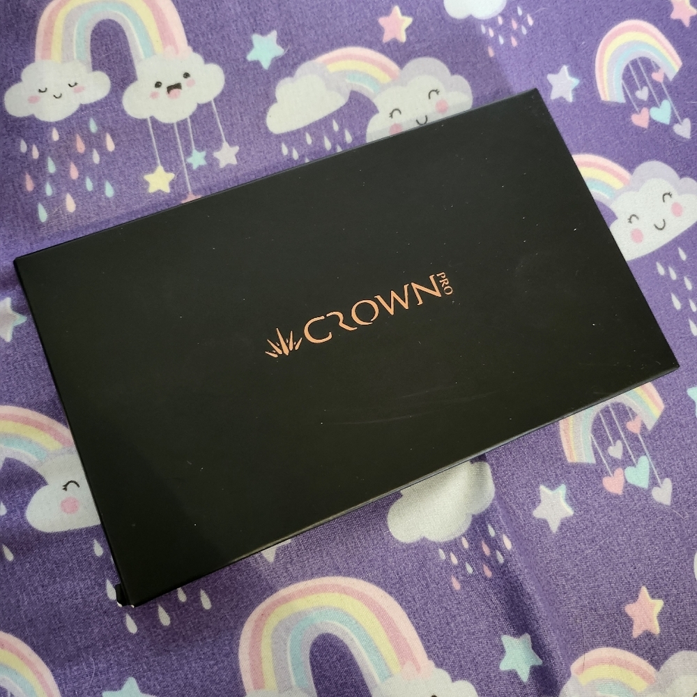 Crown Cosmetics Eyeshadow Palette